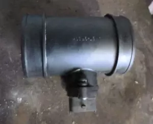 Holden Vectra ZC 3/03-6/05 Air Flow Meter 3.2 V6 - Picture 1 of 4