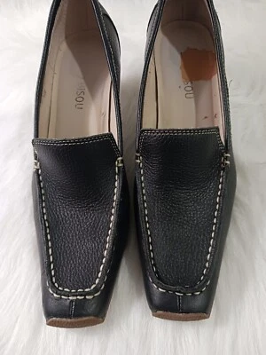 BISOU BISOU Women Sz 7.5 M Black  Leather Driving Shoes. GORGEOUS! - Image 1 of 4