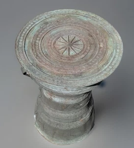 Antiker südostasiatischer Bronze Regentrommel Beistelltisch - Bild 1 von 11