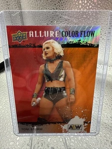 Upper Deck Allure AEW 2022 flujo de color rojo naranja Toni Storm #R-30 inserto - Imagen 1 de 7