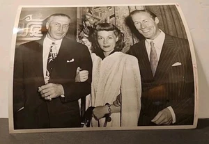  Foto vintage de 8x10 de Lili Palmer Rex Harrison Lighton de la década de 1940 negro blanco y negro - Imagen 1 de 9