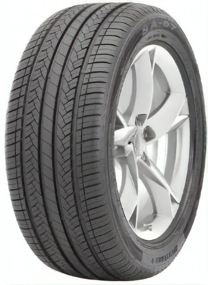 Westlake SA07 305/35R20 Tire