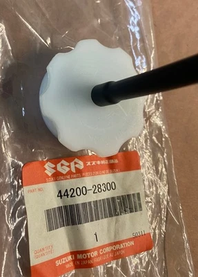 Tapa Gas Suzuki TM125 RM125 NOS 44200-28300 RM TM Foto 1 de 2