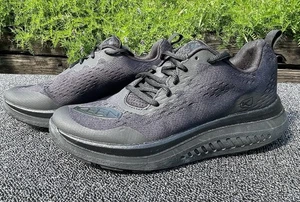 Keen WK400 1027479 Womens Black Lace Up Low Top Walking Shoes Size 10 - Picture 1 of 12