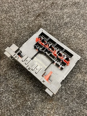 Centralina VW Touran Golf 5 Plus Passat 3C 3C0937049J - Immagine 1 di 2