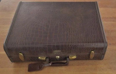 Vintage Samsonite Faux Alligator Leather Travel Suitcase Luggage 4132 - Image 1 of 4