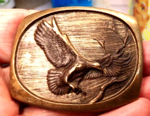 1984 Sculptured by STEVEN L KNIGHT Solid Bronze Belt Buckle EAGLE (no belt bar) - Picture 1 of 2