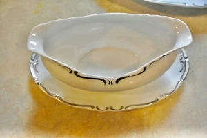 Ucagco Erbstück Sauciere mit angesetzter Schale - Bild 1 von 3