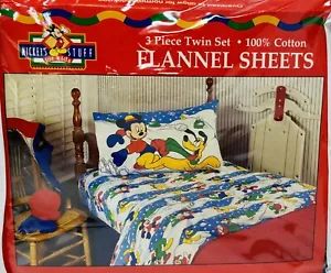 Mickey's Stuff for Kids 3 Pcs Flannel Twin Sheet Set Mickey Pluto In The Snow - Picture 1 of 4