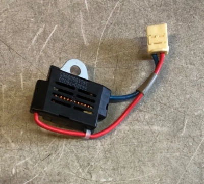 AMPLIFICADOR ANTENA AÉREA LEXUS CT 200H SENSOR RECEPTOR SEÑAL RADIO 863B0-76020 Foto 1 de 4