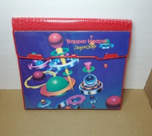 Legante geometrico vintage anni '90 Mead Trapper Keeper serie notebook designer RARO! - Foto 1 di 13