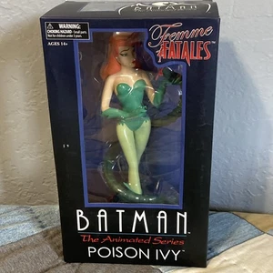 Diamond Gallery Batman The Animated Series Posion Ivy Statue PVC Femme Fatales - Bild 1 von 24