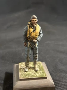 Gebauter 90 mm britischer RAF Jagdflieger aus der Schlacht um Großbritannien - Bild 1 von 9