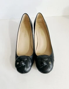 CHANEL CC Black Leather Camellia Detail Pump Heels 38C - Picture 1 of 9