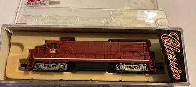 Atlas Classic U25B PH. Locomotora 2B 44703 escala N Rock Island #214. Foto 1 de 4