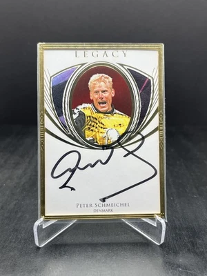 Camiseta deportiva Futera Incredible Peter Schmeichel Legacy 2024-25 con marco dorado automático 06/08  Foto 1 de 2