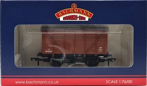 Bachmann 38-230A BR 12 Ton Vent Van B774447 in BR Bauxite Livery - Picture 1 of 2