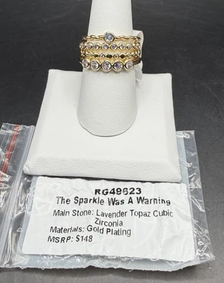 Bomb Party Delicates The Sparkle Was A Warning Talla 9 Topacio Lavanda Circonita Sobre Dorado Foto 1 de 4