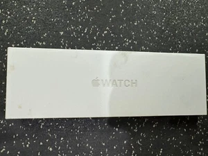 Apple Watch Series 10 42mm GPS Rose Gold Case - Light Blush Band S/M MWWH3LW/A - Photo 1 sur 3