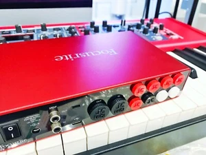 Focusrite Scarlett 8i6 JACKCAP Set, 10 x 6.3mm 2 MIDI 2 XLR Jack Cap Dusk Plug - Picture 1 of 9