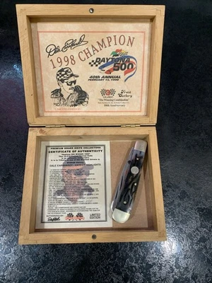 Faca de bolso Dale Earnhardt edição limitada com carta de autenticidade e caixa - Imagem 1 de 4