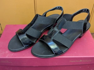 Sandalia Munro Carmen para mujer talla 6,5 W negra correa elástica tacón bloque sin cordones - Imagen 1 de 11