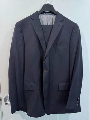 男式 Hart Schaffner Marx 两件式套装 - 纯海军蓝 - 46L 夹克 38 裤子 — 第 1/4 张图片