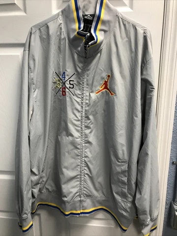 Micheal Jordan Spike Lee “ Its Gotta be the Shoes” Mens Wind Breaker New  No Tag Cover