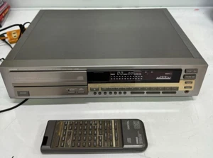 YAMAHA CDX-1000 CD Player Deck Titanium Silver 8fsx18bit D/A Audio Japan - Picture 1 of 8