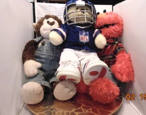 Lote de 3 Build-a-Bear-Elmo 20"Jeans & Shirt, Monkey 20"Jeans, Bear 16" NFL Outfit - - Imagen 1 de 7