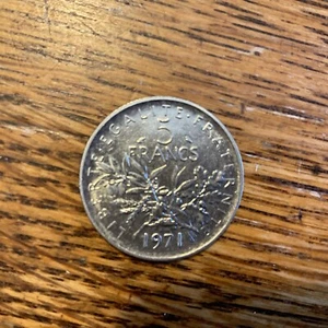 1971 France 5 Centimes Coin, km933 - High Grade - Free Shipping - Picture 1 of 3