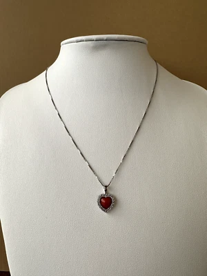 Ciondolo cuore in argento 925 con spoletta in vero corallo rosso mediterraneo - Immagine 1 di 4