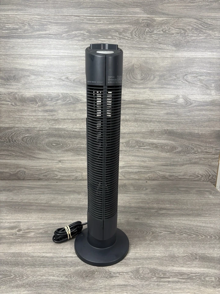 Sharper Image IONIC BREEZE QUADRA Air Purifier model SI637 - Image 1 of 4