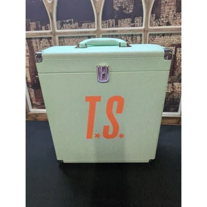 *BRAND NEW* Taylor Swift The Life Of A Showgirl Vinyl Case IN HAND - Imagen 1 de 7