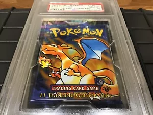 Pokémon 1st Edition CHARIZARD Shadowless Base Set Sealed Booster Pack PSA 10 Gem - Foto 1 di 6