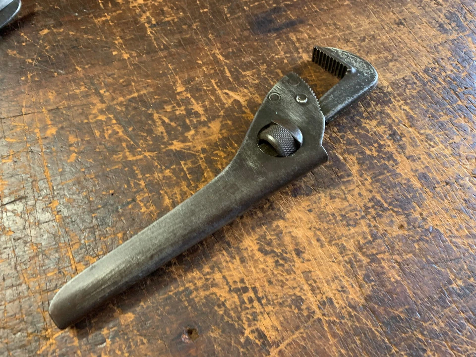 Vintage TTT True Temper/Bodmann 10" Roll Grip Pipe Wrench . Made in Germany Rare - Image 1 of 4