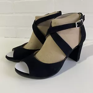 NEW Life Stride Women's 6.5us Medium Allison Black Strappy Evening Sandals Shoes - Picture 1 of 7