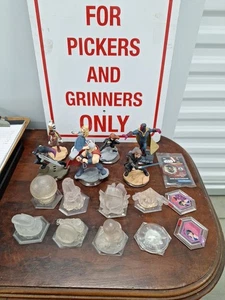 Disney Infinity 3.0 Assortment Of 18 piece bundle ✨️ - Picture 1 of 8