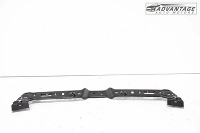 Chevrolet Equinox 2025 tracción delantera parachoques fascia soporte central superior OEM Foto 1 de 4