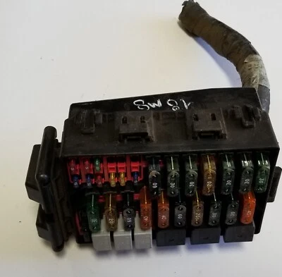 1997 1998 Lincoln Mark VIII Main Engine Bay Fuse Box with Fuses - Image 1 of 4