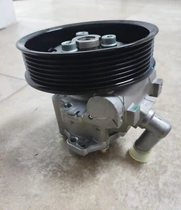 MERCEDES BENZ A002 466 39 01 HYDRAULIC PUMP - Picture 1 of 4