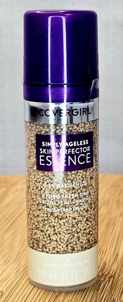 Covergirl Simply Ageless Skin Perfector Essence Foundation #20 Light *Brand New* - Image 1 of 4