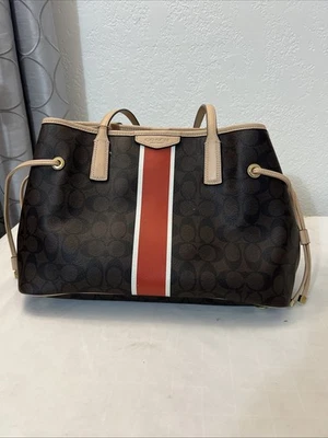 Bolso de mano Coach F29064 Signature a rayas grande con cordón 14 X 9,5 Foto 1 de 4