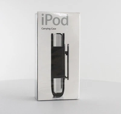 Apple Soft Nylon Carrying Case with Belt Clip for iPod 4th Generation (M9603G/A) - Image 1 of 2