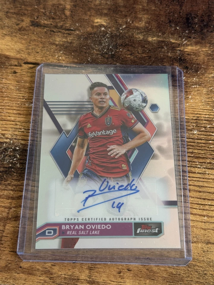 2023 Topps Finest MLS Auto Bryan Oviedo #A-BO Auto - Image 1 of 1