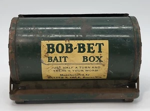 Vintage Bob-Bet Bait Box metal belt mount Green.  - Picture 1 of 5