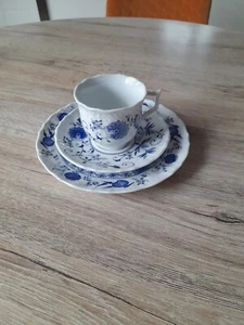 Kaffeegedeck, 3-teilig, Zwiebelmuster, Fa. Schirnding - Bild 1 von 7