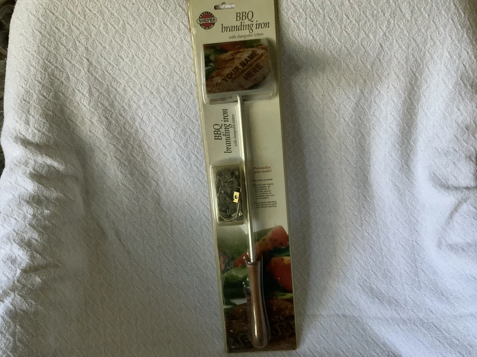 PLANCHA BARBACOA MARCA DE NORPRO CON LETRAS INTERCAMBIABLES Foto 1 de 2