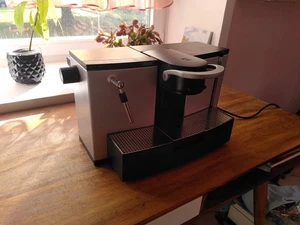 Nespresso Professional ES100 Kaffeemaschine - defekt - Bild 1 von 10