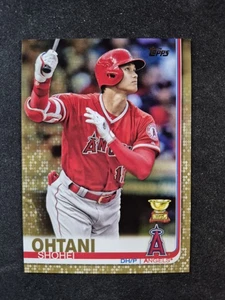 2019 Topps #250 SHOHEI OHTANI - serial numbered #/2019 GOLD ROOKIE CUP Dodgers - Picture 1 of 2